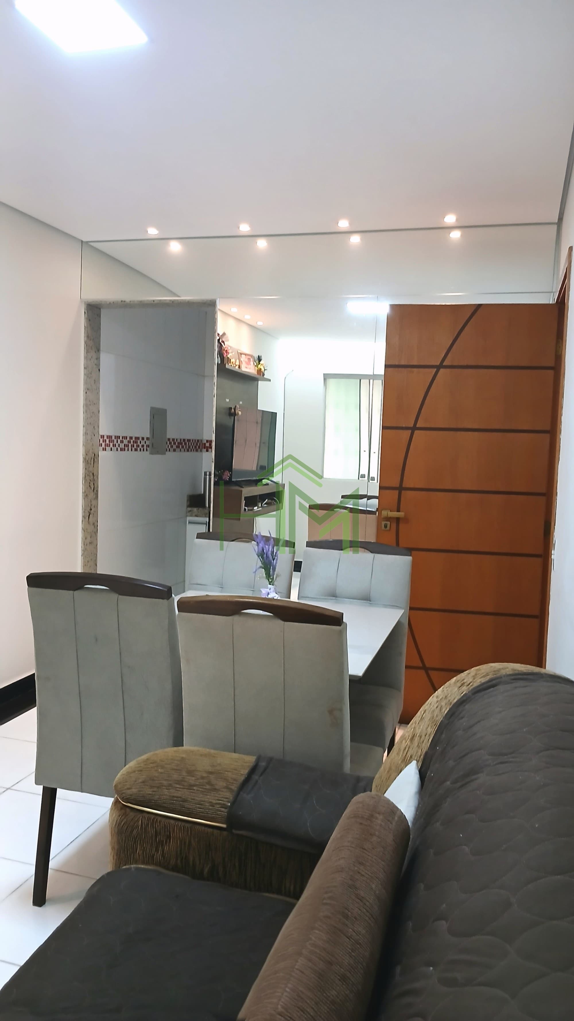 Privativa espaçosa com garagem no Cabral - foto 3