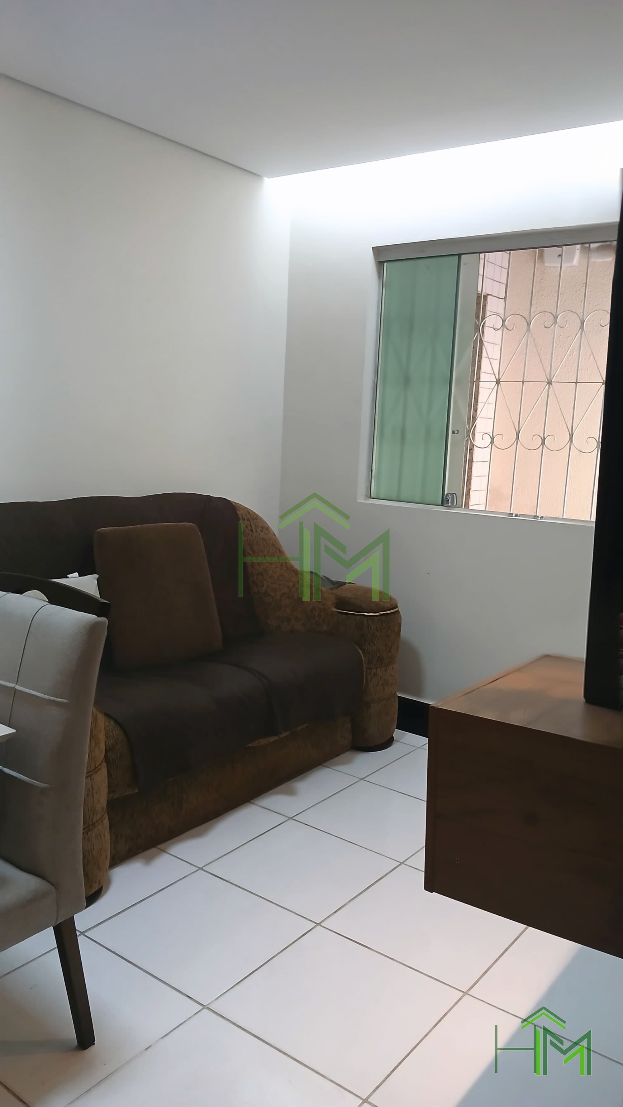 Privativa espaçosa com garagem no Cabral - foto 4
